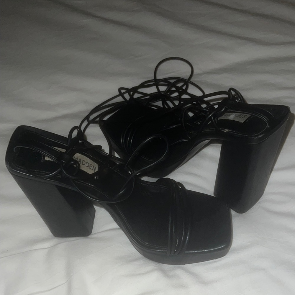 Steve Madden Strappy Black Platform Heels 7.5